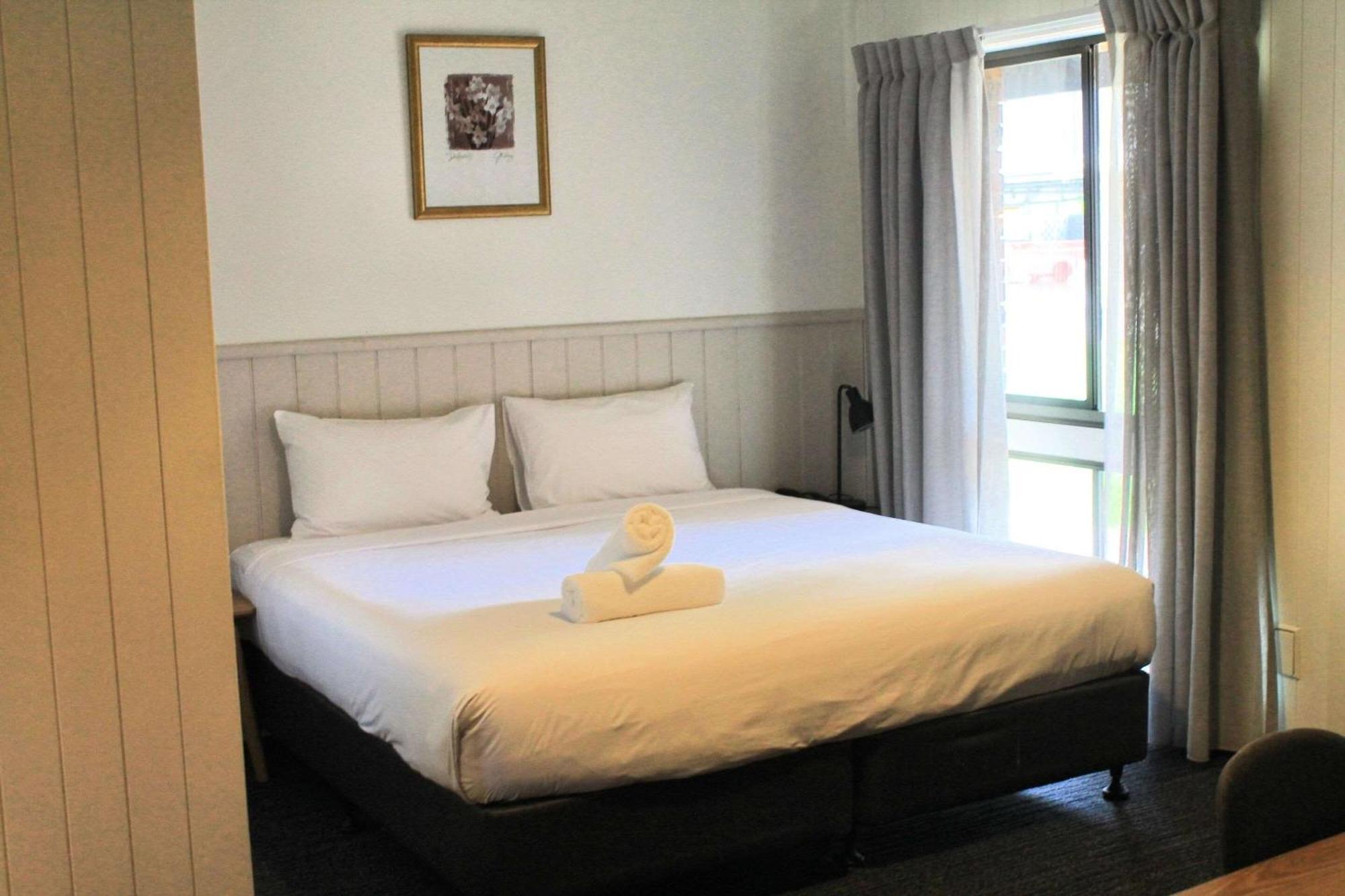Quality Hotel Lakeside Bendigo Exterior photo