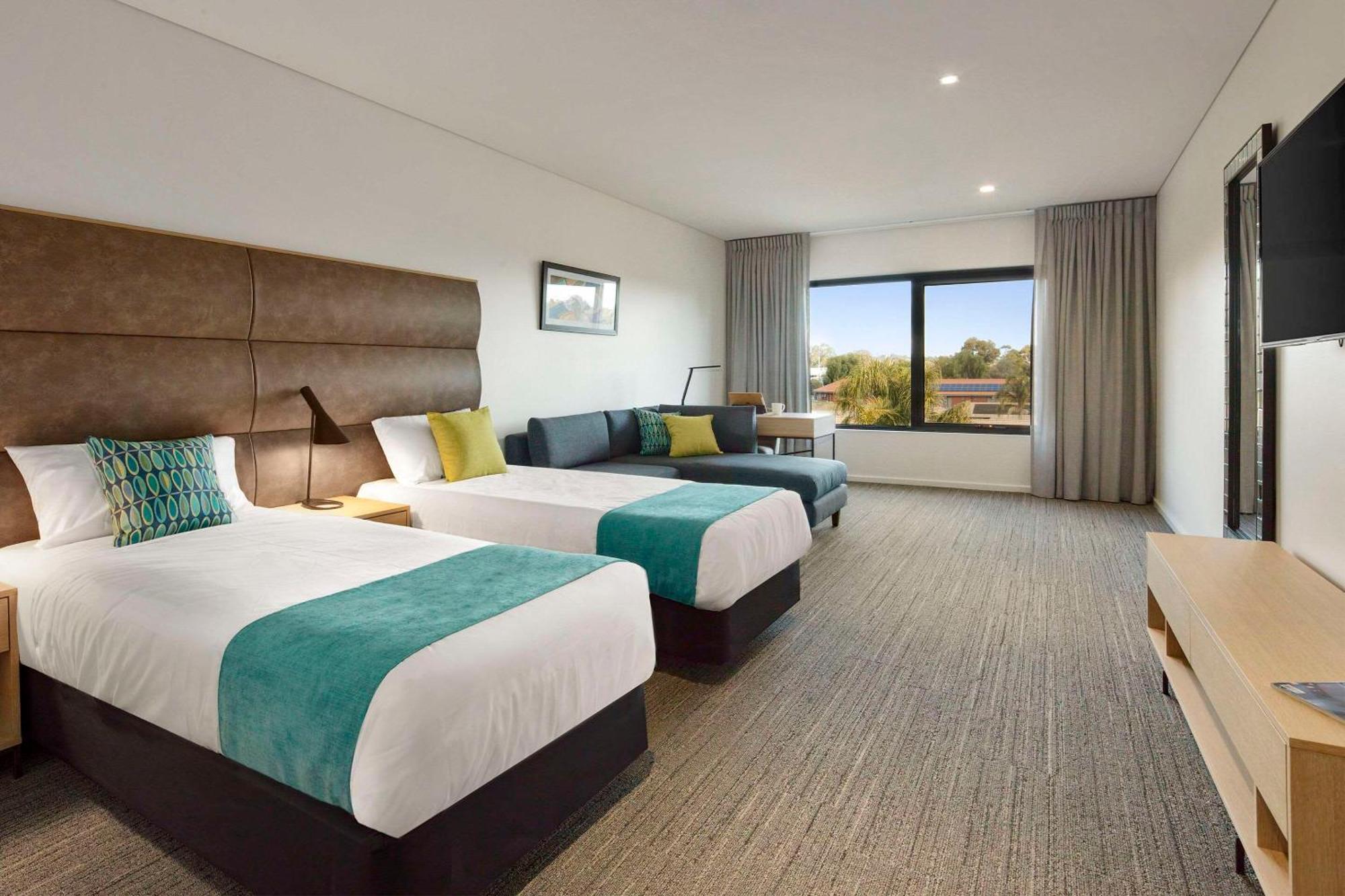 Quality Hotel Lakeside Bendigo Exterior photo