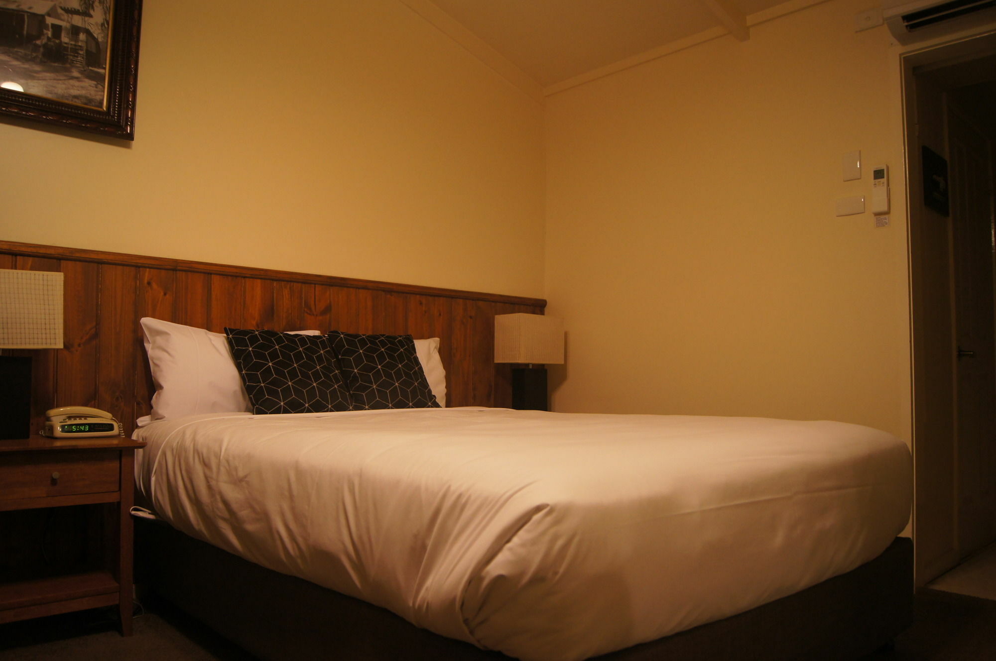 Quality Hotel Lakeside Bendigo Exterior photo