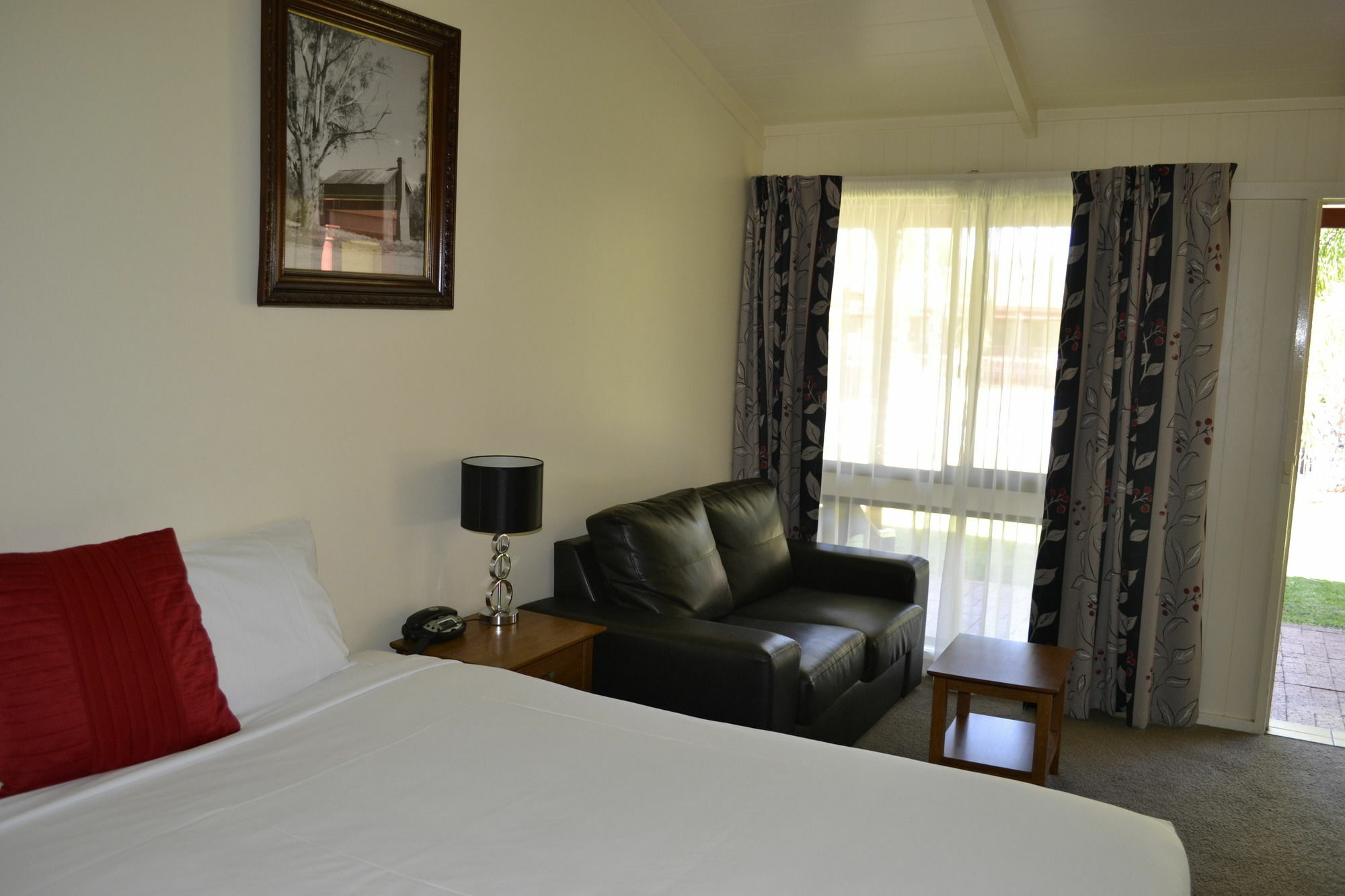 Quality Hotel Lakeside Bendigo Exterior photo